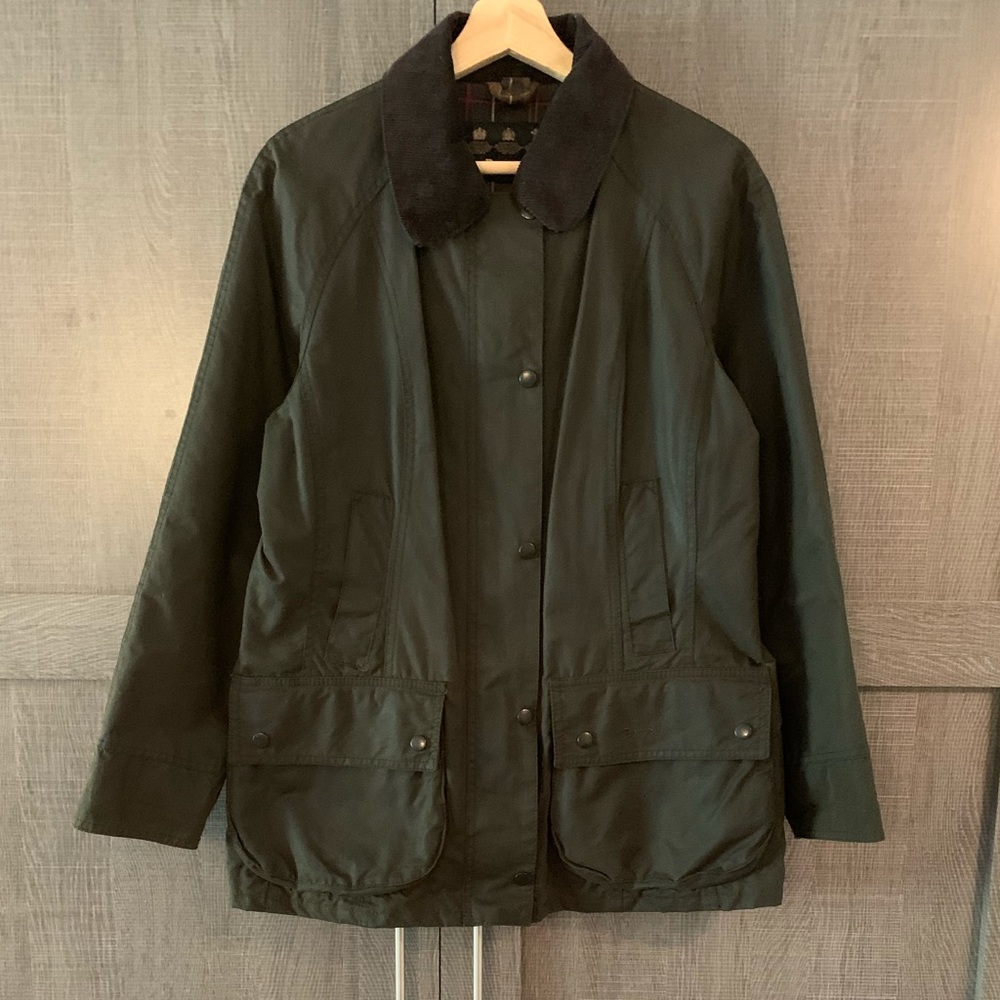 Barbour Classic Beadnell Wax Jacket in Olive